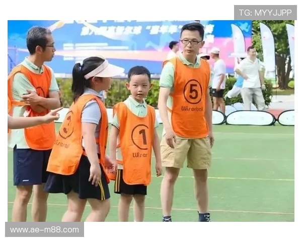 亲子团建趣味游戏几个人几条腿培养协作能力与亲子默契